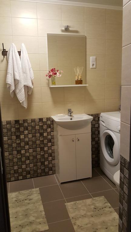 L.E.C. Travel Apartments ベンツピルス エクステリア 写真